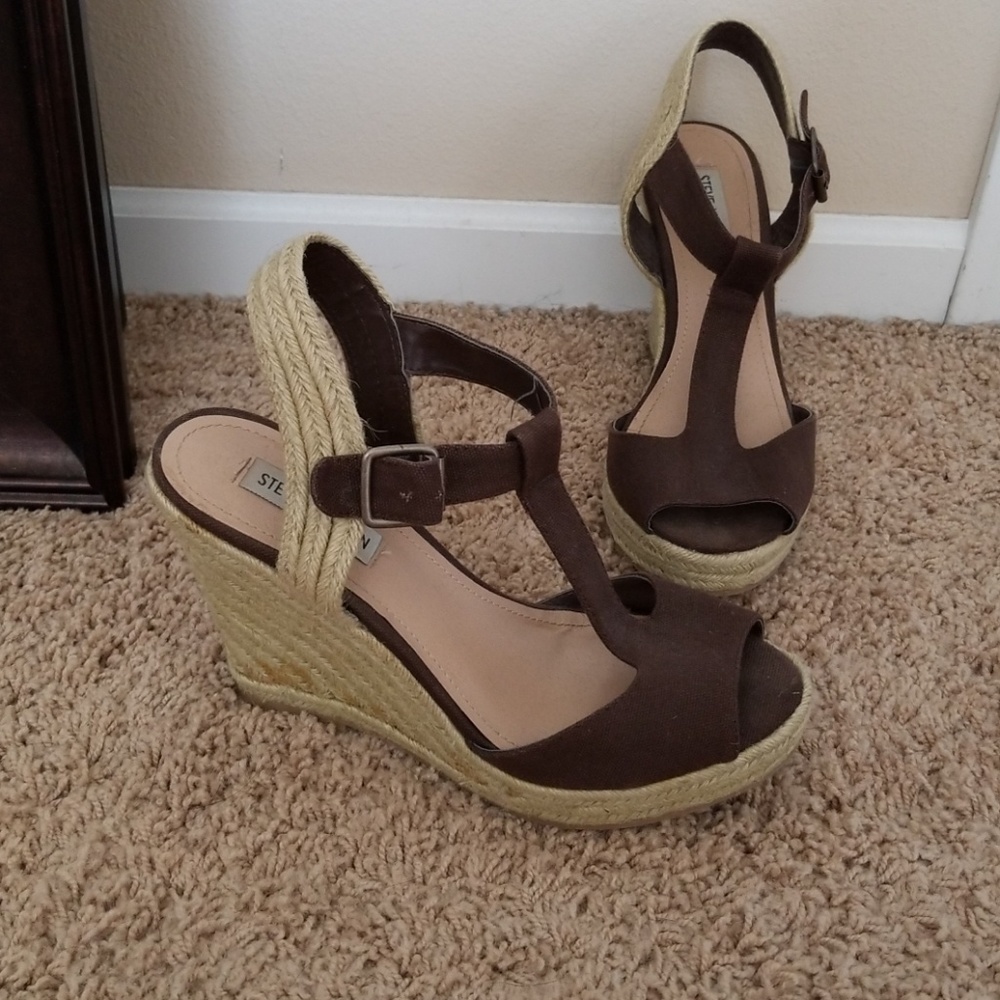 Brown Wedges